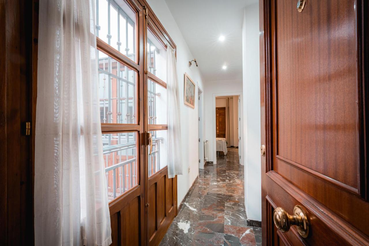 Qh Gran Via 01 Apartment Granada Bagian luar foto