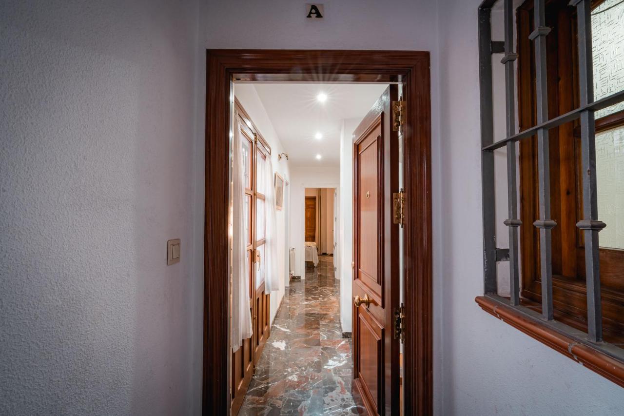 Qh Gran Via 01 Apartment Granada Bagian luar foto